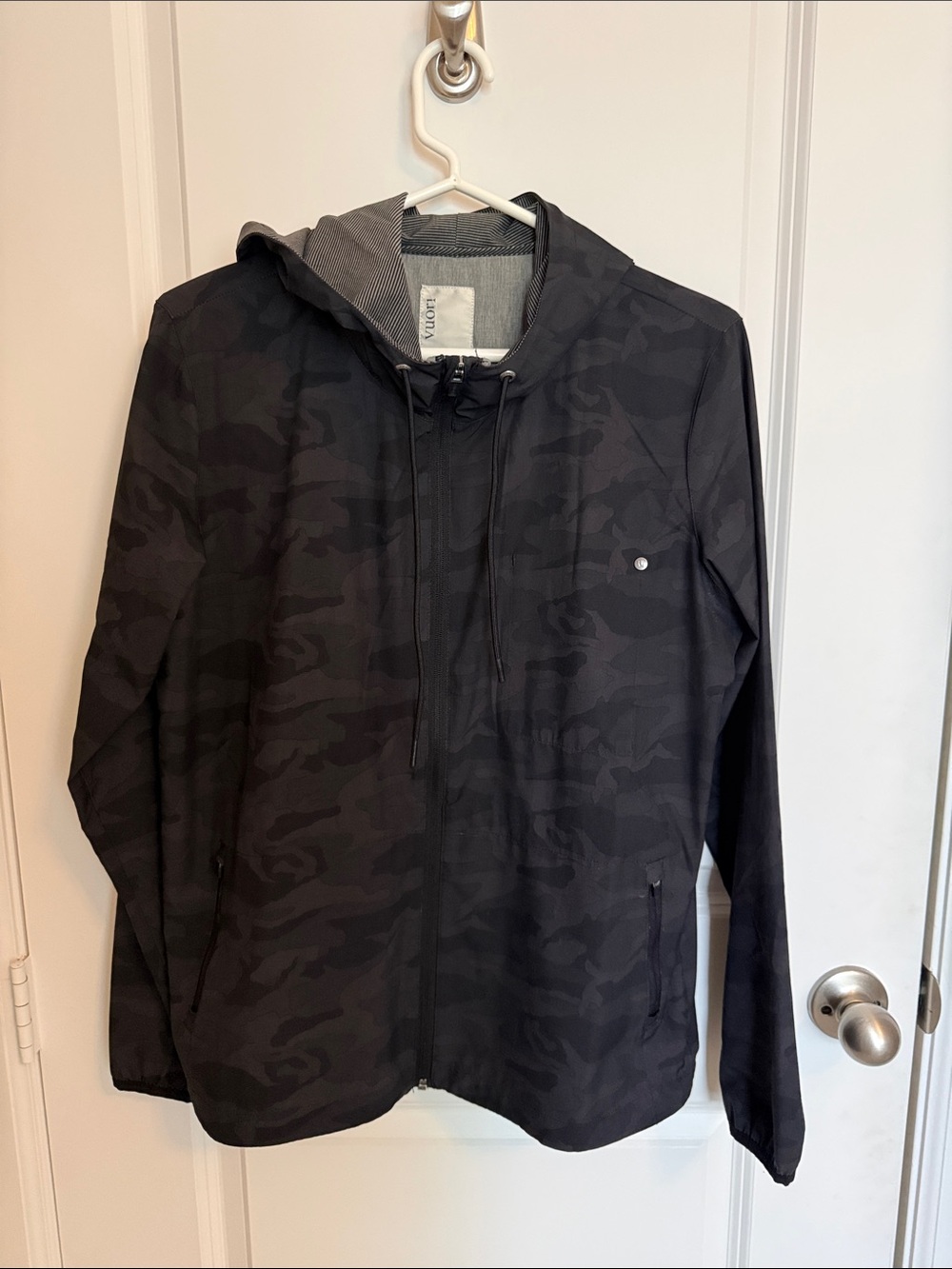 Vuori Women’s Outdoor Trainer Shell - Size Medium
